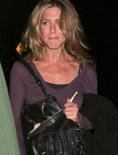 Jennifer Aniston smoking habit