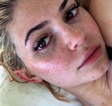 Kylie Jenner bare face blondie