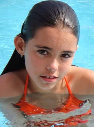 Madison Beer natural dark lashes