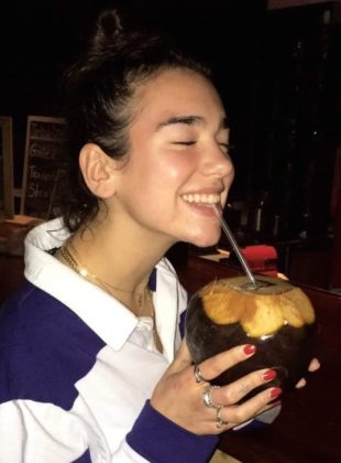 Top 7 Dua Lipa Without Makeup Pictures Revealed