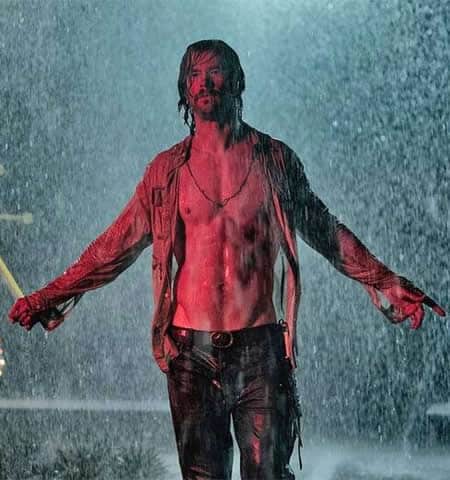 Chris Hemsworth getting wet in the rain