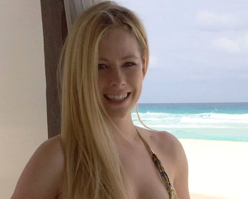 Avril Lavigne at the beach house